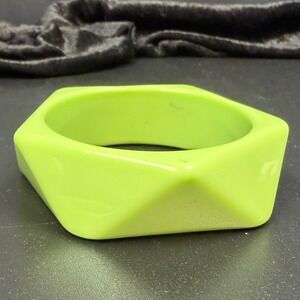 Lime Green Faceted Geometric Lucite Chunky Bangle Bracelet Size 8